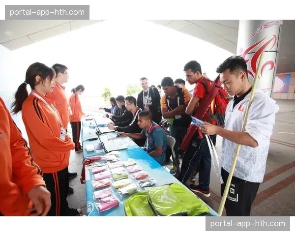 体育传播服务正加速重塑，不仅强化了信号广度还依托协作链条拓展深度